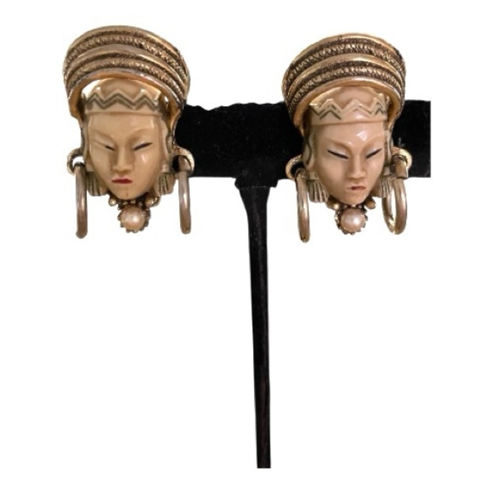 Selro Selini Vintage Mid-Century Asian Thai Princess Face Clip-On Earrings.